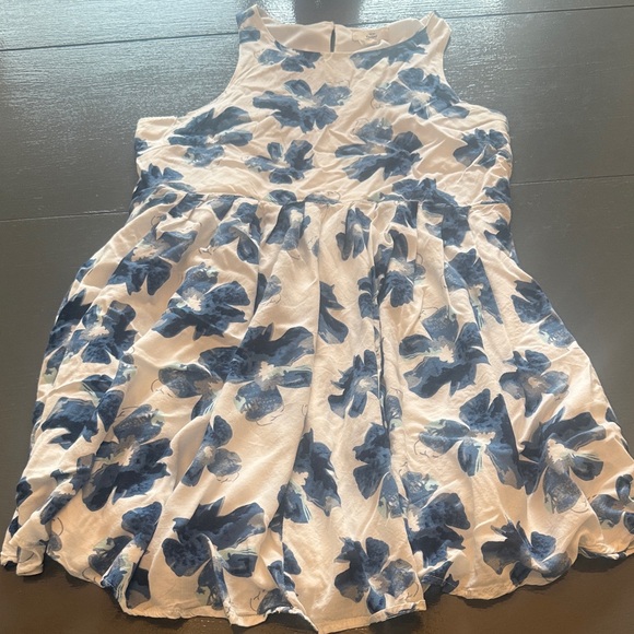 entro Dresses & Skirts - Boutique sundress